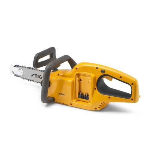 STIGA akkumulátoros láncfűrész CS 100e Kit (akkumulátor és töltő tartozék)