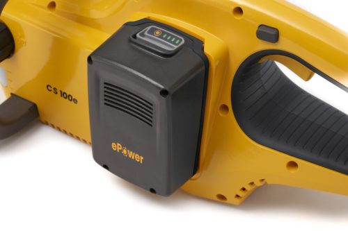 STIGA akkumulátoros láncfűrész CS 100e Kit (akkumulátor és töltő tartozék)